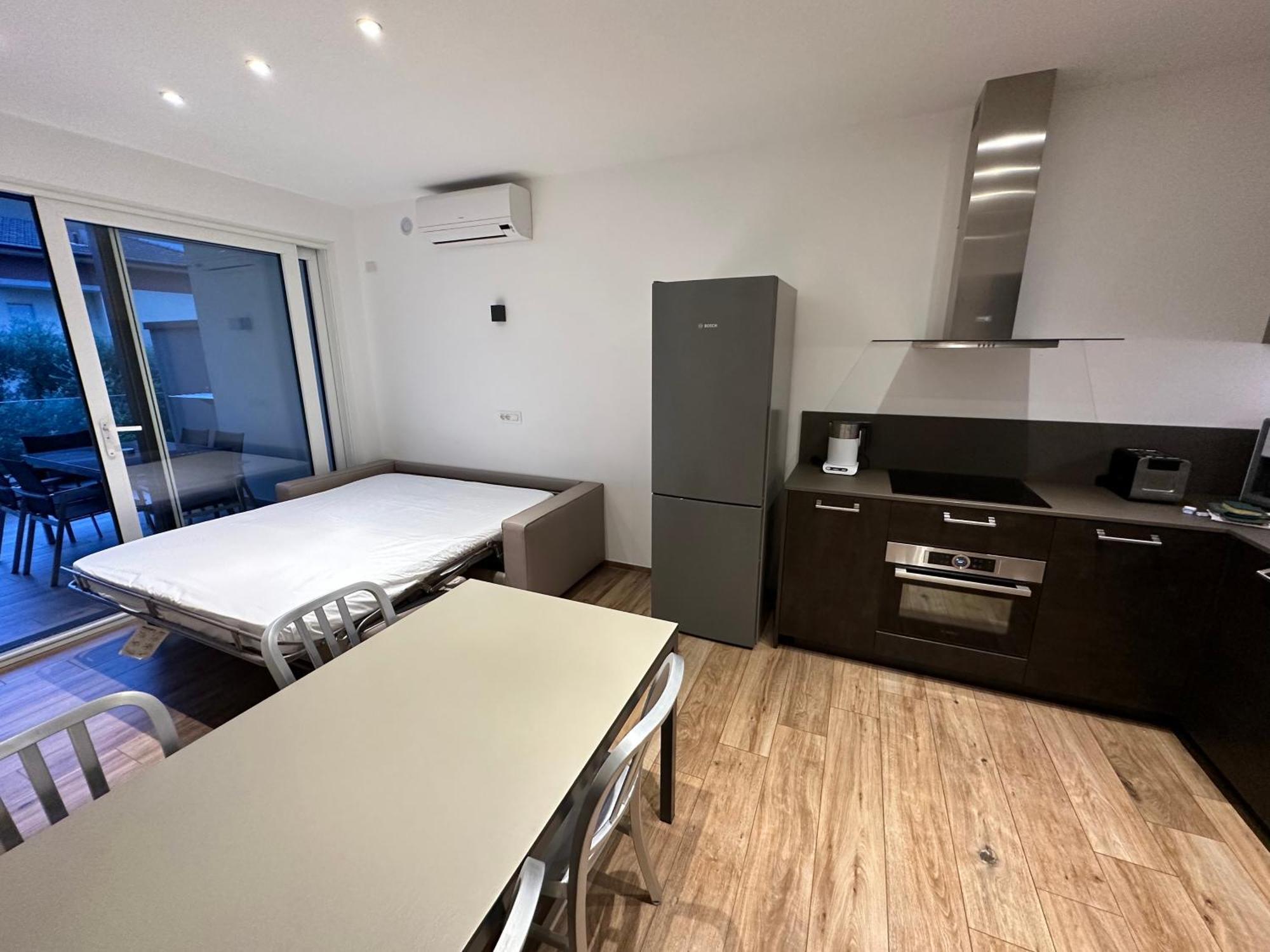 Riva Lake Lodge Aparthotel 3*
