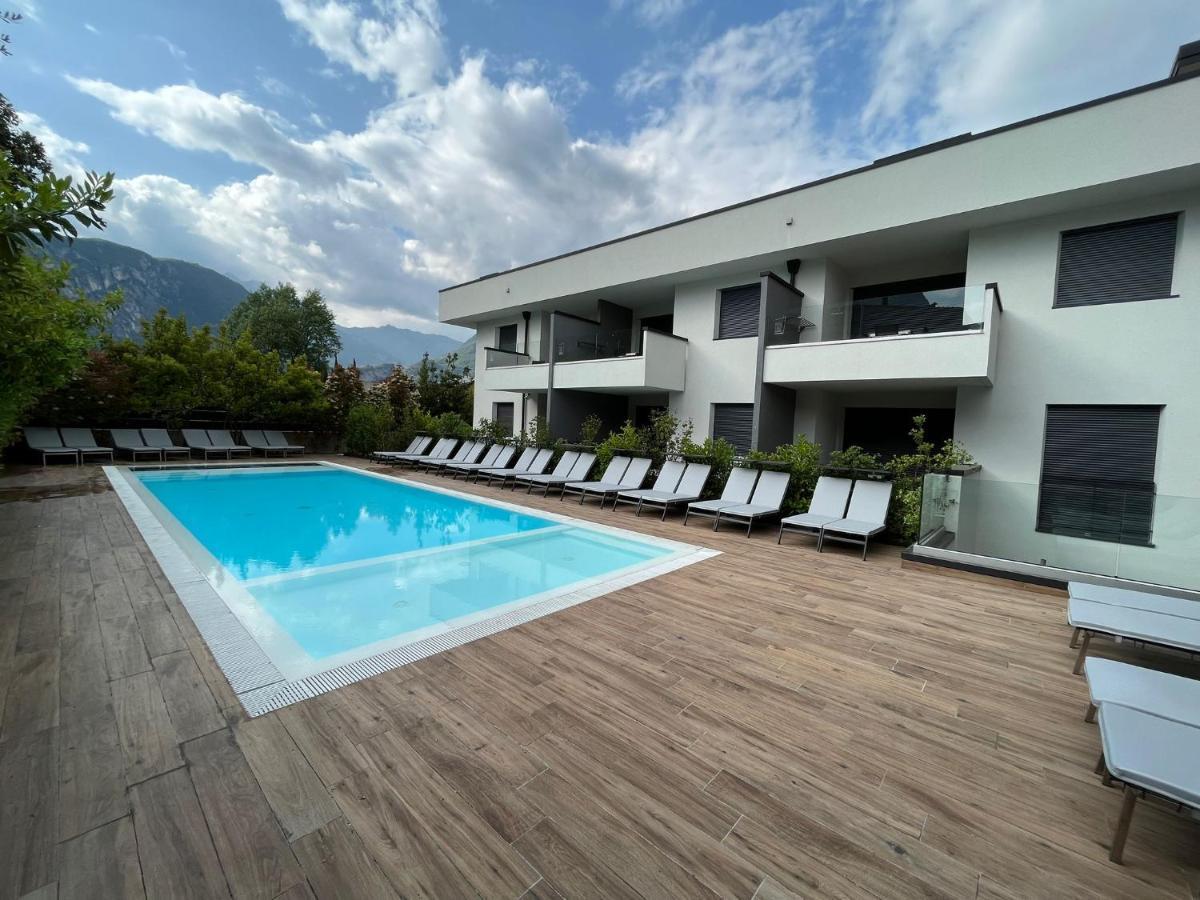 Riva Lake Lodge Aparthotel